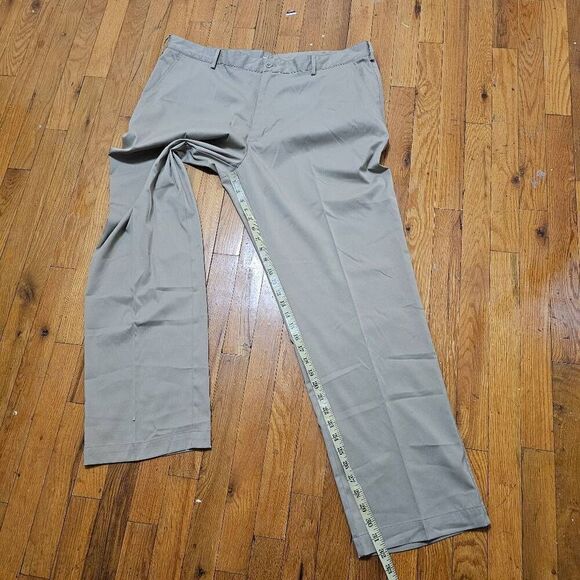 Nike Golf Pants Mens 40x32 Beige Standard Dri Fit Lightweight Performance Khaki - Picture 3 of 8